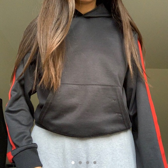 Aritzia TNA Bayern Hoodie - Picture 2 of 6